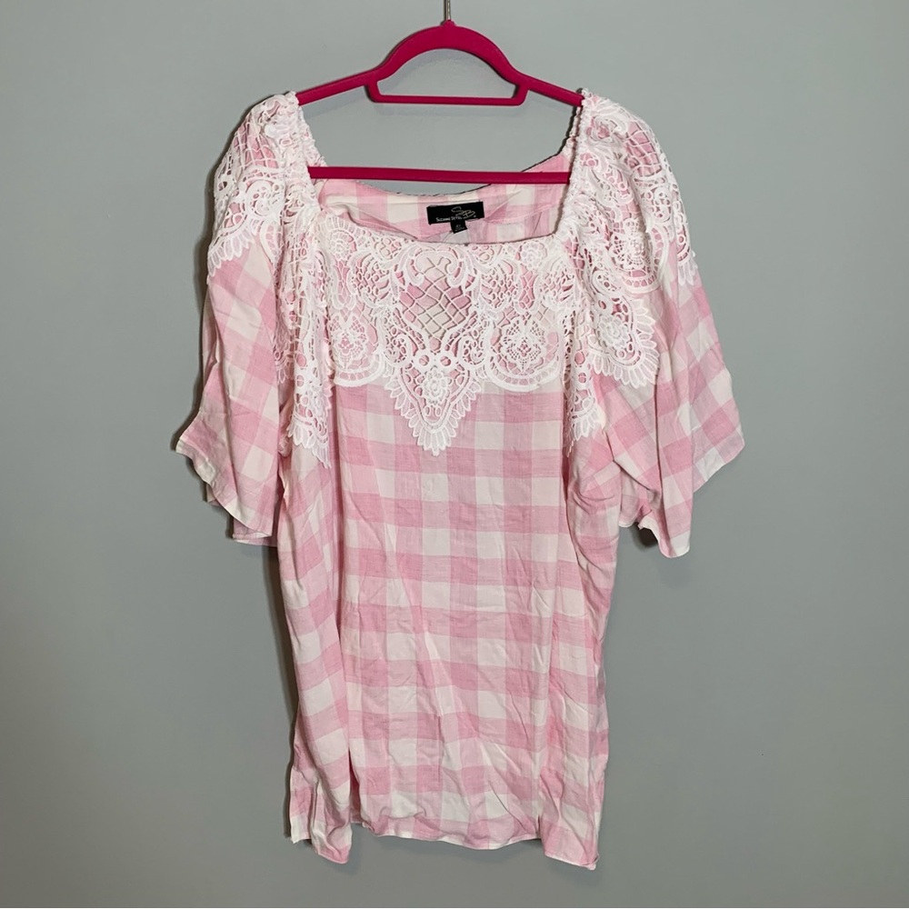 NEW Suzanne Betro Tunic Top Women 4X Pink Gingham Lace Trim Off Shoulder